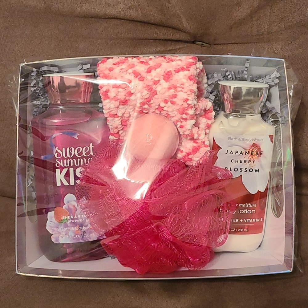 Bath & Body Works gift set